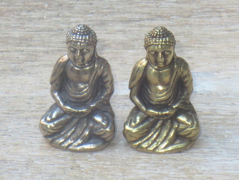 Yoga Ethnic Statue Antique Brass or Silver Sitting Buddha Charm Deity Pendant Namaste Spiritual Charm
