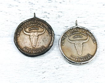 Western Longhorn Old Spanish Trail El Paso Half Dollar Soldered Coin Pendant, Replica, Steer, Bull, 32mm, Silver or Patina, Replica