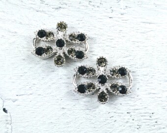 Conectores de flores de diamantes de imitación chapados en plata vintage, 2 piezas, con textura, 20 mm.