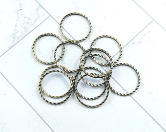 16x12mm Antique Silver Ox Plated Hammered Oval Rings, Seamless
