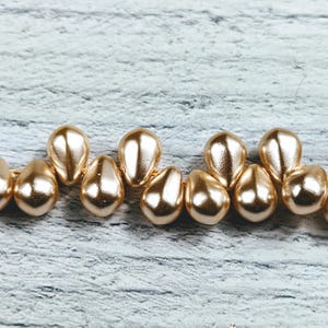 8x6mm Czech Glass Cream Pearl Drop Beads, Teardrop, Horizontal Hole, 30pcs.