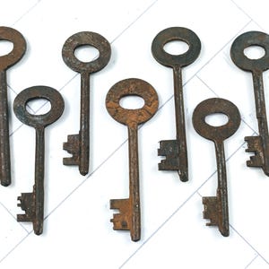 7pcs. Vintage Rustic Replica Key Pendants, Skeleton Key, 1pc. Antiqued, Old, 60-74mm, Made to Look Old