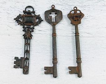 Antiqued Bronze Skeleton Key Pendants, Ornate Key, Antique Key, Cross Key, Crown Key