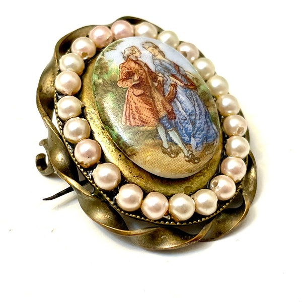 Antique Seed Pearls Romantic Scene Cameo Courting Couple Brooch Patent 3732/15 Tube Hinge United Kingdom 1915 Gold Tone