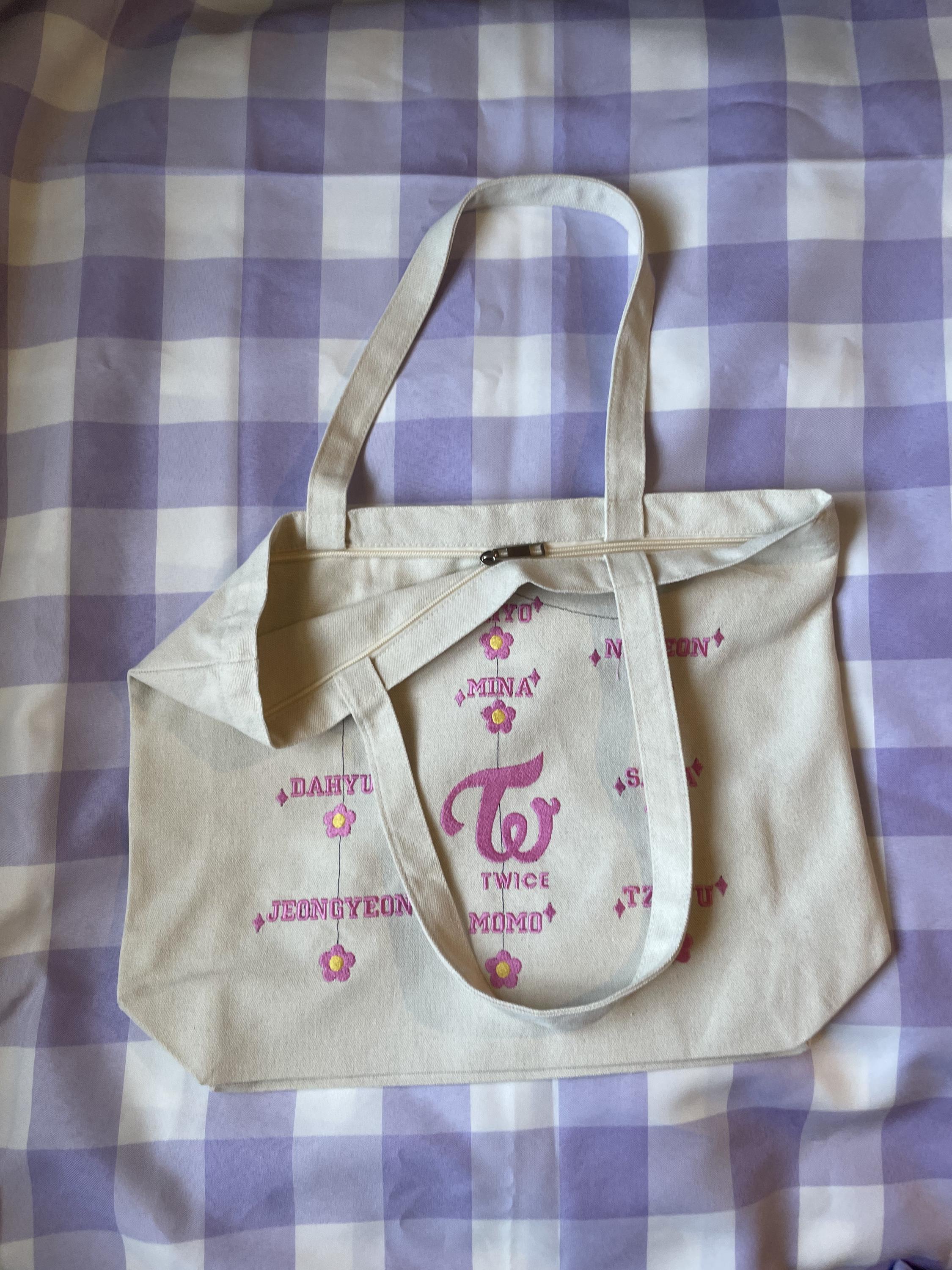 Twice アルバム　トートーバッグ Twice Embroidery Totebag With Zipper - Etsy