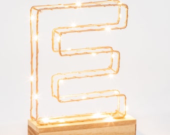 ALPHABET LETTER /" E /" LIGHTS LED LIGHT UP WHITE LETTER STANDING HANGING UK