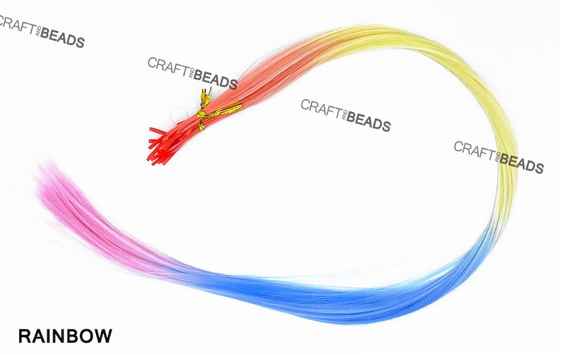Puede incluir: Alambre artesanal de colores del arco&iacute;ris, un paquete de alambre rojo, naranja, amarillo, verde, azul y morado. El alambre est&aacute; dispuesto en forma de c&iacute;rculo, con los extremos del alambre unidos.