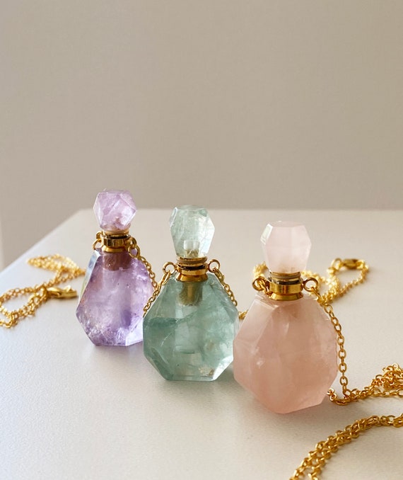 Aroma necklace with essential oil vial discount