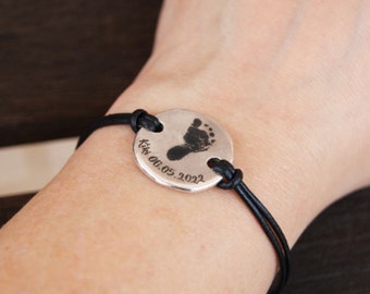 Custom Baby Footprint Memorial Leather Bracelet - Personalized Jewelry for Mom - Unique Gift for Wife - Present For First Time Mom