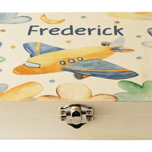 Regalos para niños Caja de recuerdos de madera personalizada Caja de recuerdos para bebés Regalo de cumpleaños para niños o niñas Nombre personalizado Caja de recuerdos pequeña con nombre