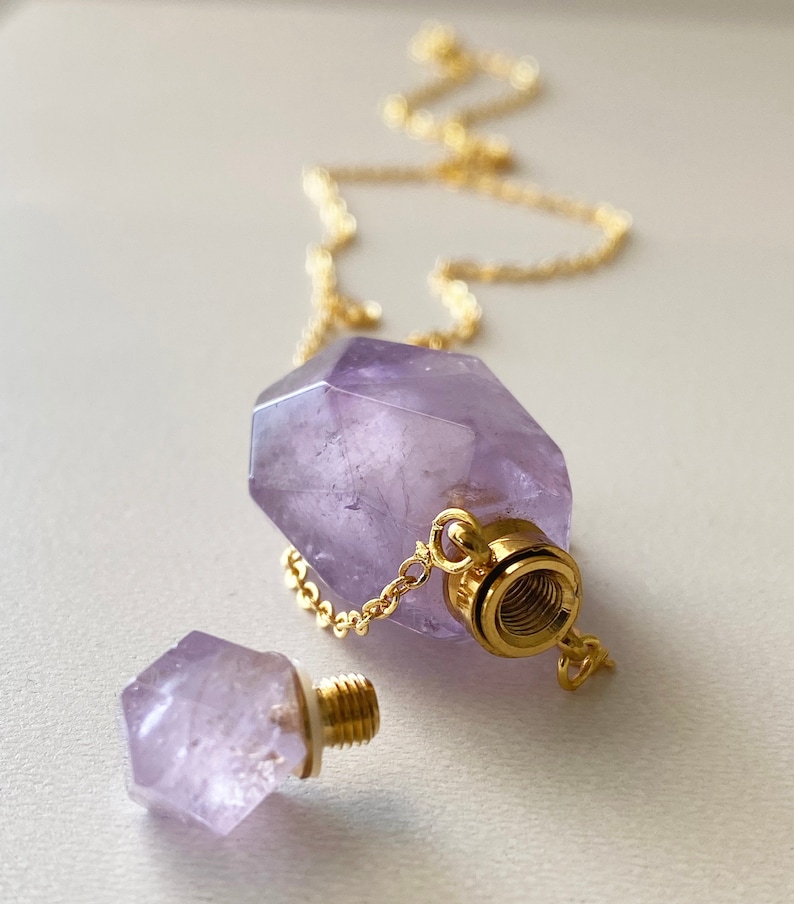 Oil vial necklace Clearance