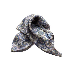 Vintage Paisley Floral Square Scarf Womens One Size Shawl Wrap Ligtweight
