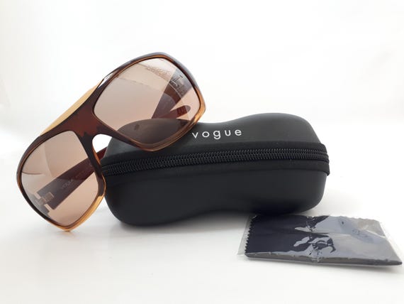 Vogue 2411 1401 Sunglasses Brown Oval Wrap Rectangle  display picture 1