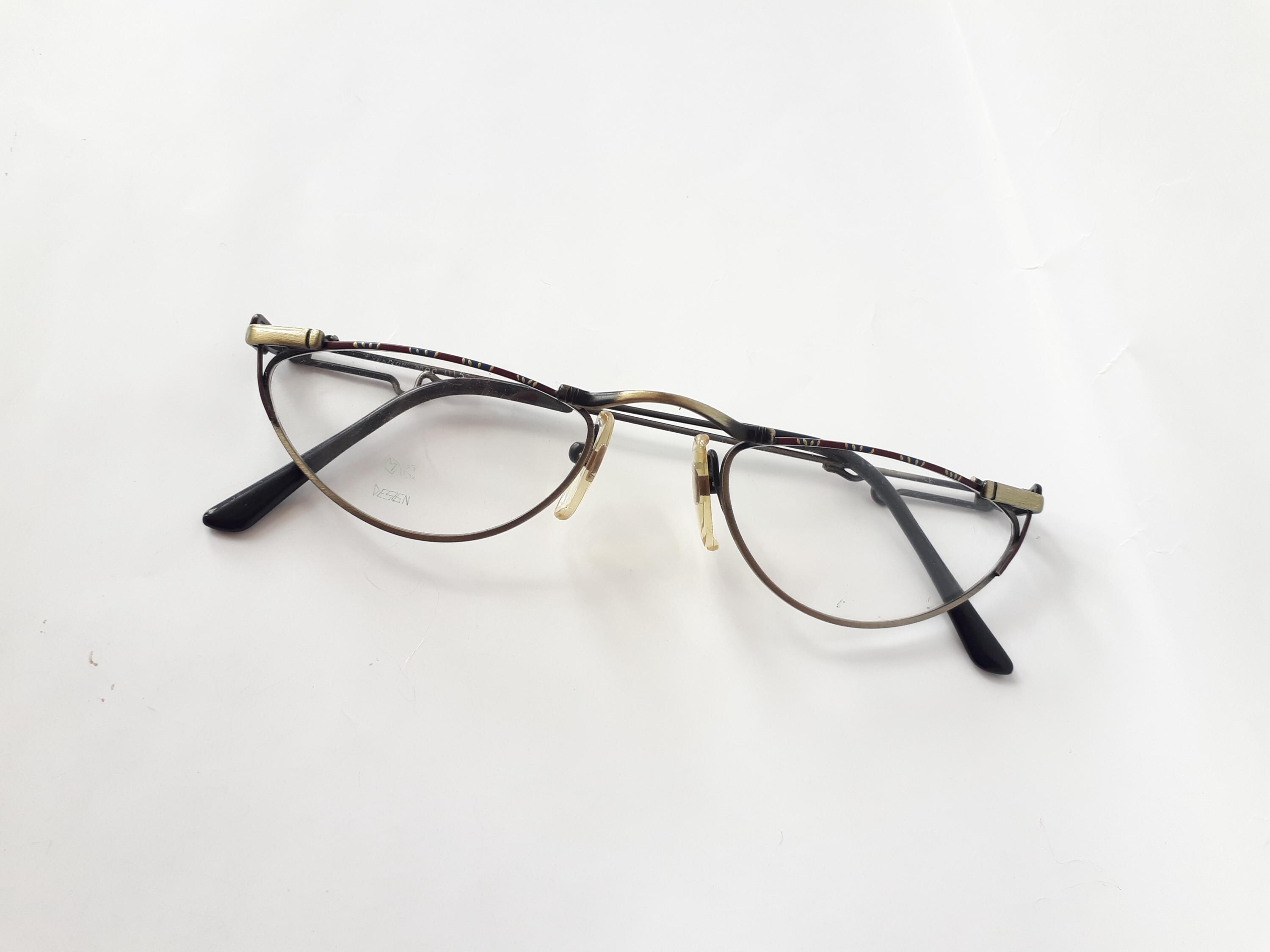 Occhiali da vista MK Design Prestige Vintage anni '90, unici, con montatura completa in stile steampunk, piccoli occhiali ovali da uomo e da donna, NOS, nuovi.