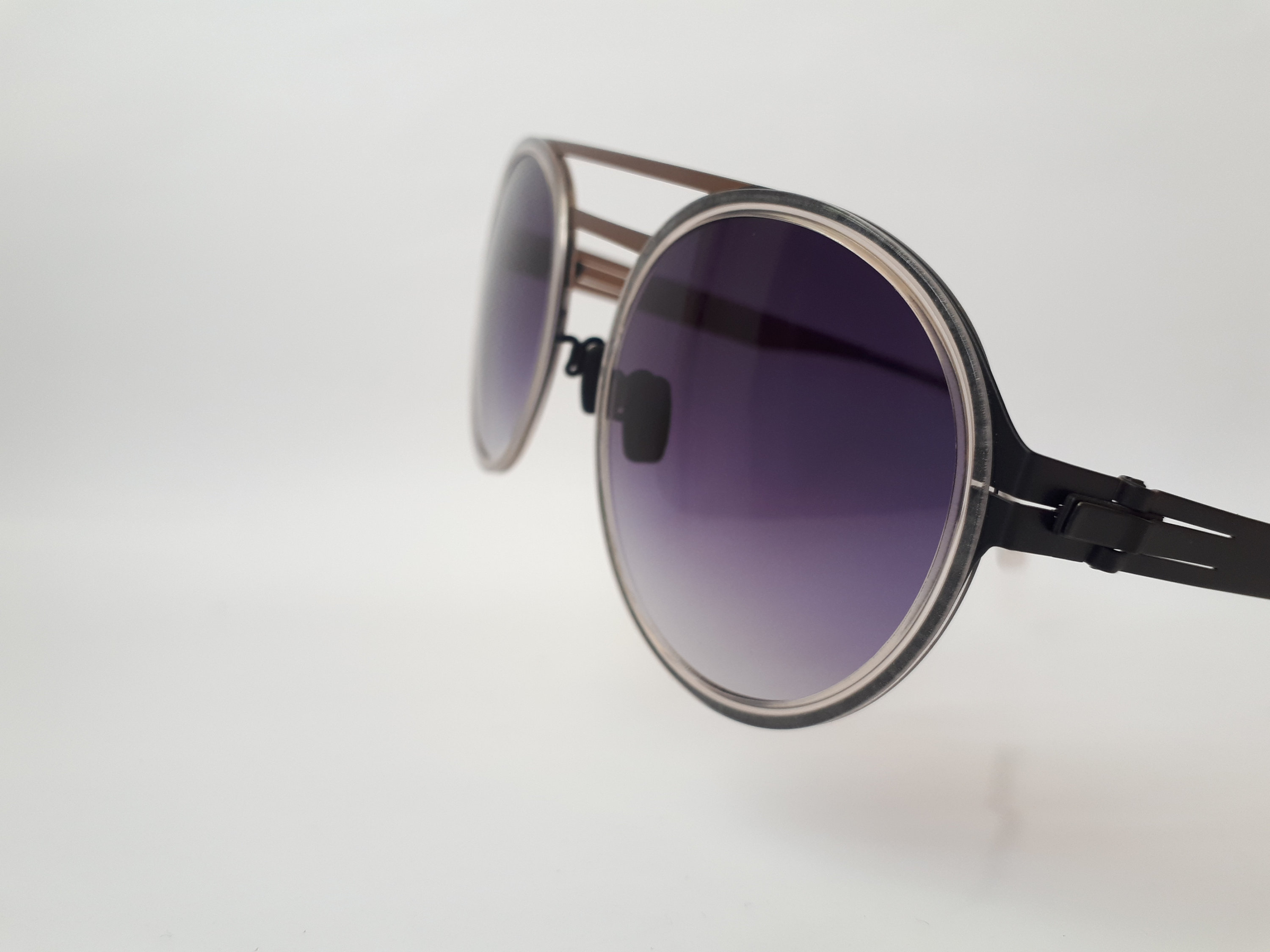 Ovvo Optics 3822 Sunglasses Platinum Clear Black Round Women  display picture 1