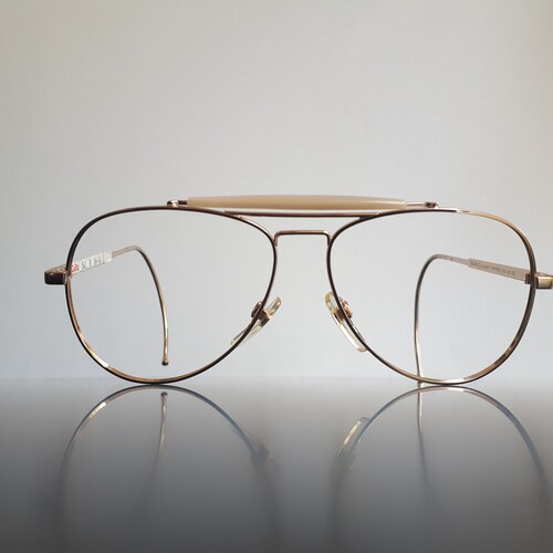 Nigura 541 eyeglasses gold aviator shaped men glasses from Germany shops medium size cable arms vintage 1980 eyewear NOS neu Brille