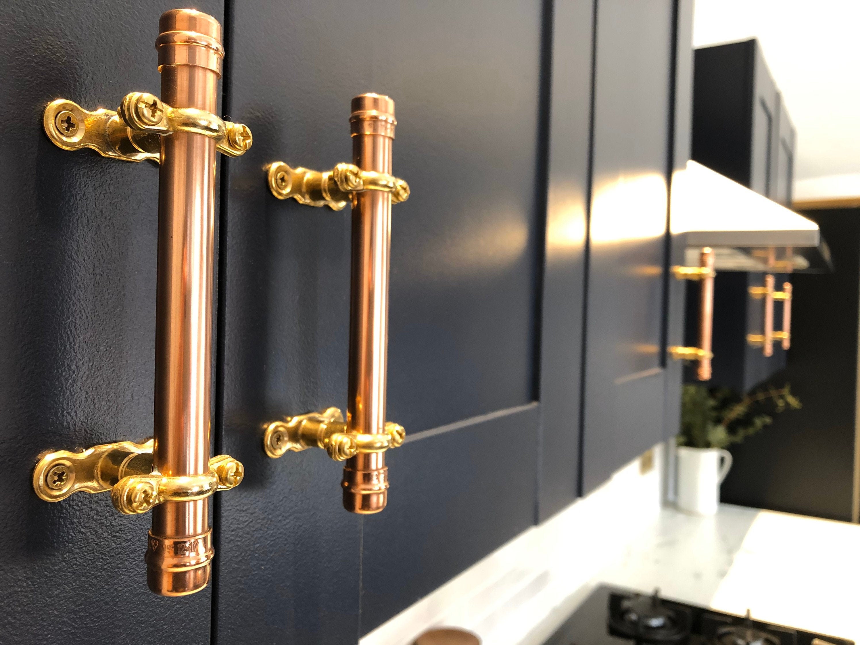 Hardware Moderno De Gabinete De Oro Cepillado: Manijas De La Puerta De La Cocina De Aleación De Aluminio Perillas De Cajon Para Un Elegante Acabado Duradero De 4 € | DHgate