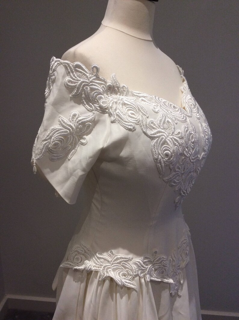 Vintage 1990/'s cream wedding gown