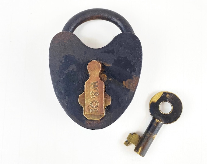 W & Co Antique Smokehouse Padlock with Key. Wilcox and Co lock
