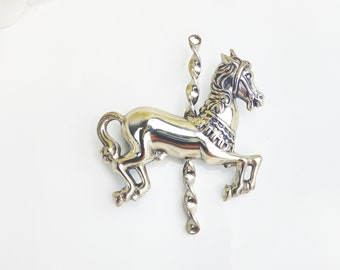 Épingle cheval de carrousel signée Dainty BEAU STERLING