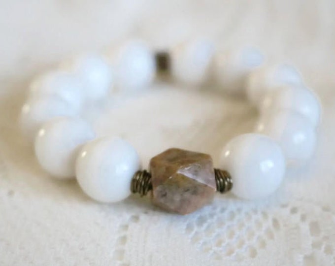 Chunky White Quartz Beaded Bracelet with faceted Soapstone.