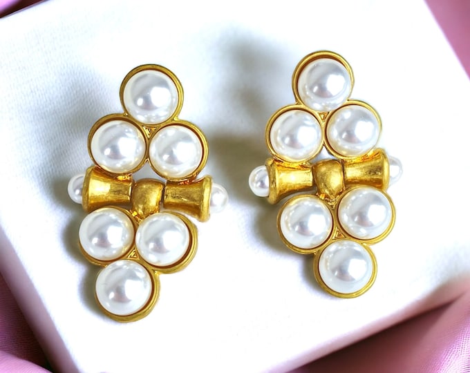 Chic NOS White Faux Pearl Door Knocker Pierced Earrings