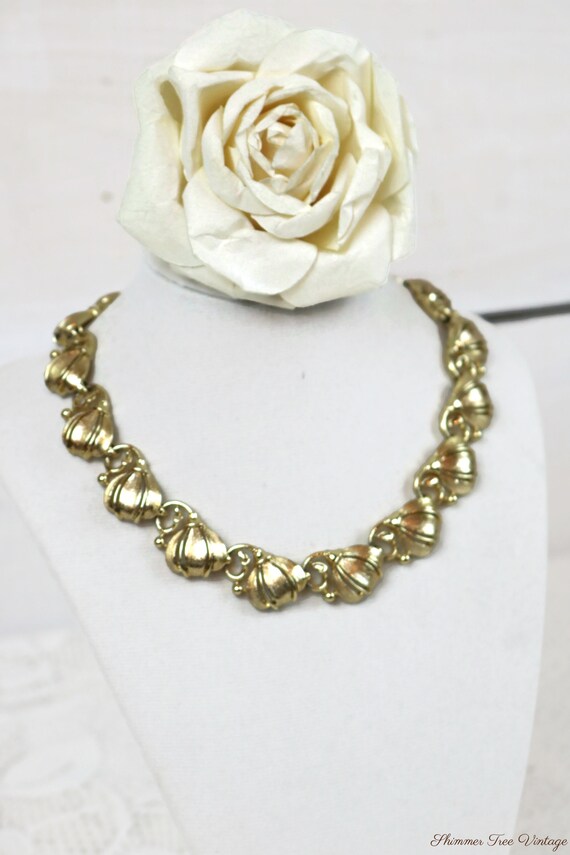 LISNER Signed Satin gold finish Floral Collar Nec… - image 5