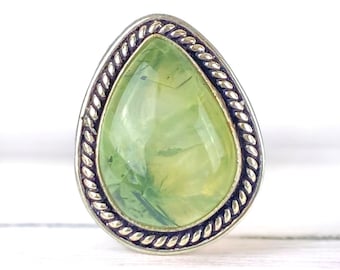 Fabuloso anillo de piedras preciosas de prehnita de plata Boho 925 tamaño 7