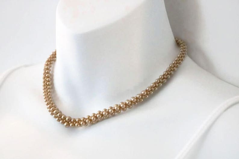 Victorian Dainty knitted pearl choker necklace small imitation pearl crochet necklace.