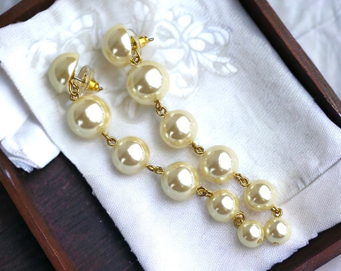 1990's Long Faux Pearl Shoulder Duster Post Earrings