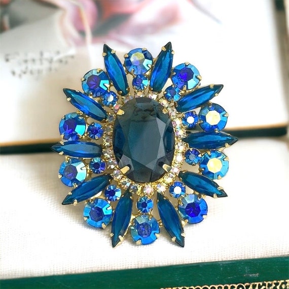 Stunning JULIANA D&E Jewelled Blue Crystal Brooch - image 1