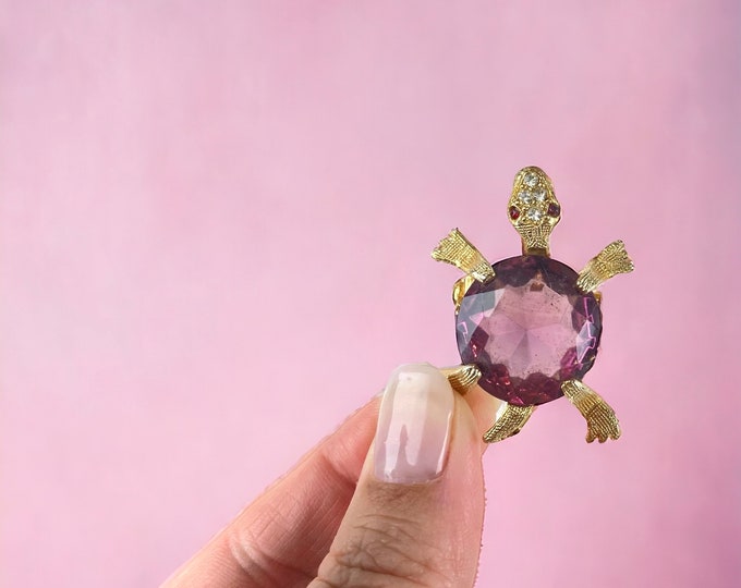 Small Gold Tone Turtle Pin with Amethyst glass Stone