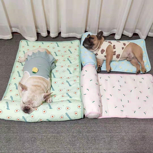 Kühlende Hundematte - Haustierdecke Kühlkissen - Selbstkühlendes Haustierbett. Kühlen Sie Ihr Haustier bei jedem Wetter überall.
