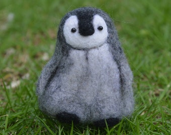 Penguin Needle Felting Kit for Beginners - DIY Craft Kit for Christmas Felt Kit