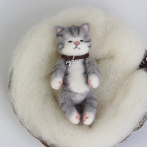 Gray Kitten Needle Felting Kit - They Are Friends - 4 inch DIY Craft Kit for Beginner Mother&#39;s Day, Birthday Gift
