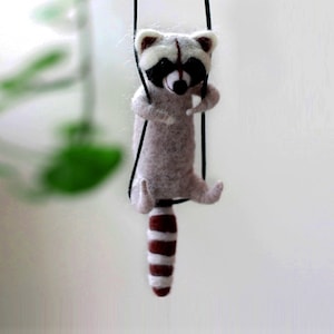 Raccoon Needle Felting Kit Mother's Day Gift for Grandma, Mother Nursery Mobile, Baby Mobile