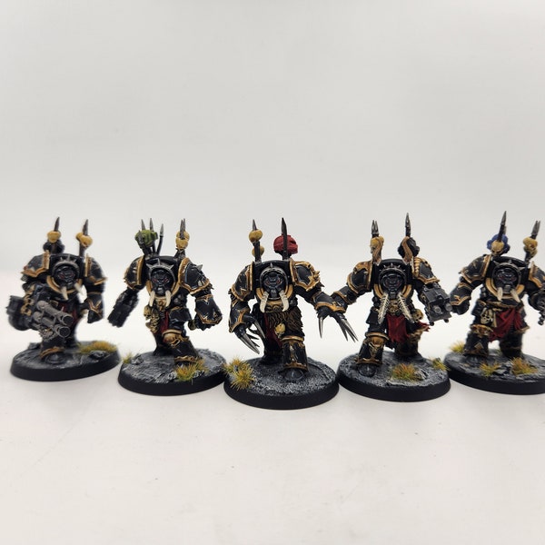 5 x Chaos Space Marine Terminators custom painted for sale, Warhammer 40k and Age of Sigmar painted miniatures  available for commission