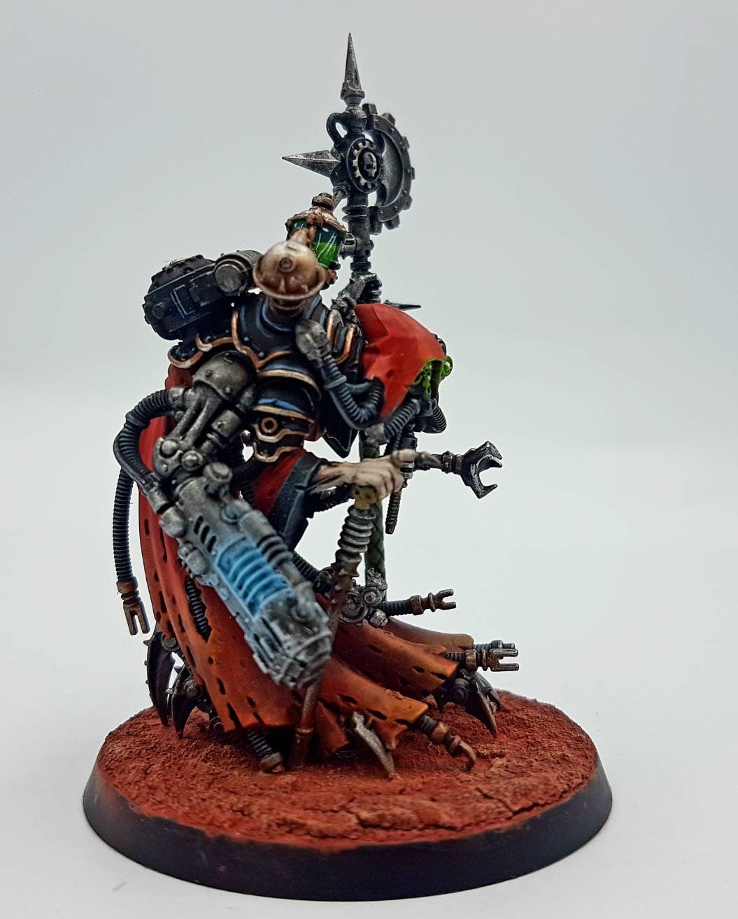 ウォーハンマー 40k スキタリイ テックプリースト ドミナス、塗装済み