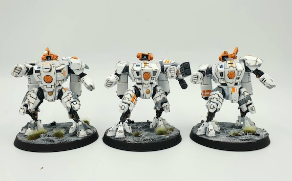 タウXV8クライシスバトルスーツ塗装済みミニチュア注文受付中