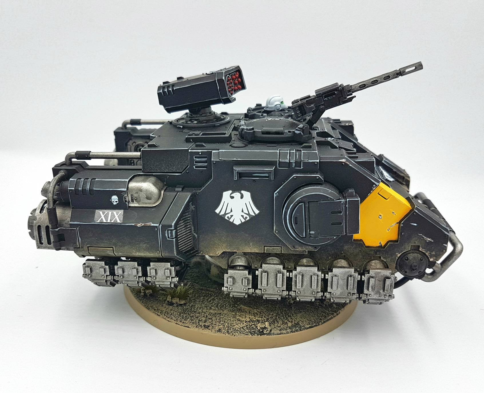 インパルサーの塗装済みミニチュアモデル、ウォーハンマー40k