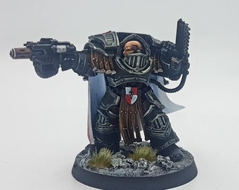 Praetor Space Marine Captain in Cataphractii terminator armour Painted miniature for sale, custom painted Warhammer 40k and Age of Sigmar