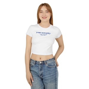 Sorority Baby T-Shirt, anpassbare griechische Buchstabe Shirt für Frauen - weiches Baumwoll-Shirt, Schwesternschaft Geschenkidee, personalisierte Sorority Merch, Schwester