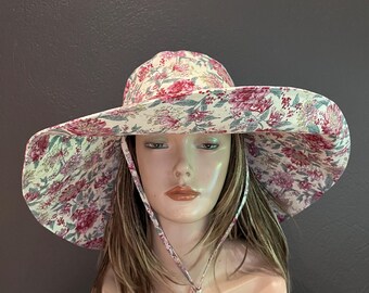 Natural cotton sun hat with flowers