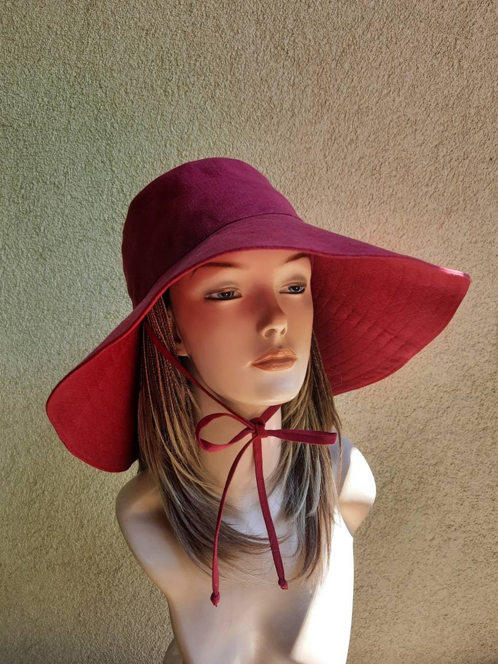 burgundy sun hat