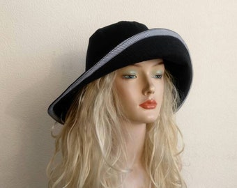 Black white sun hat