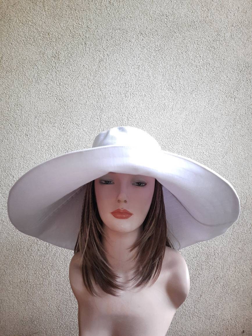 Extra large brim sun hat, women's Sun hat, wide brim summer hat, white cotton sun hat, white denim beach hat with wide brim, sun protection