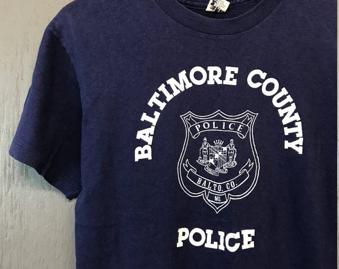S/M * vintage 70s Baltimore MD Police t shirt