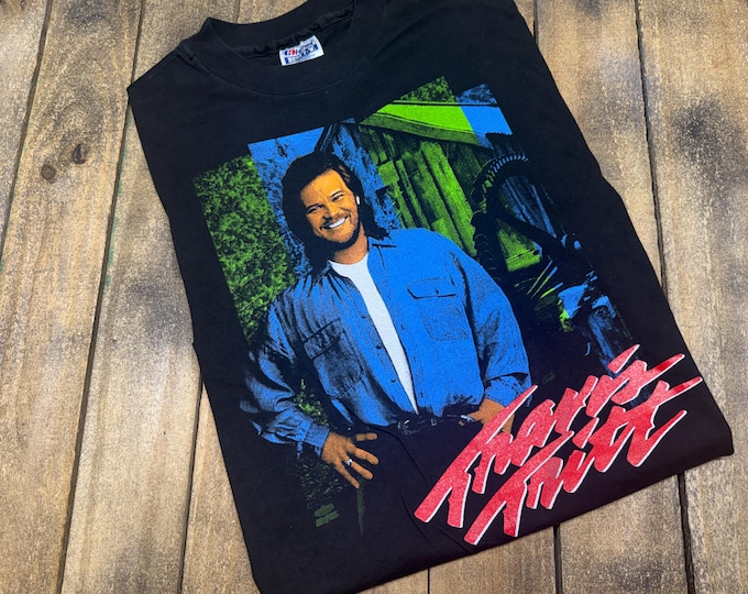 L * vintage 1991 Travis Tritt t shirt * country tour music 90s