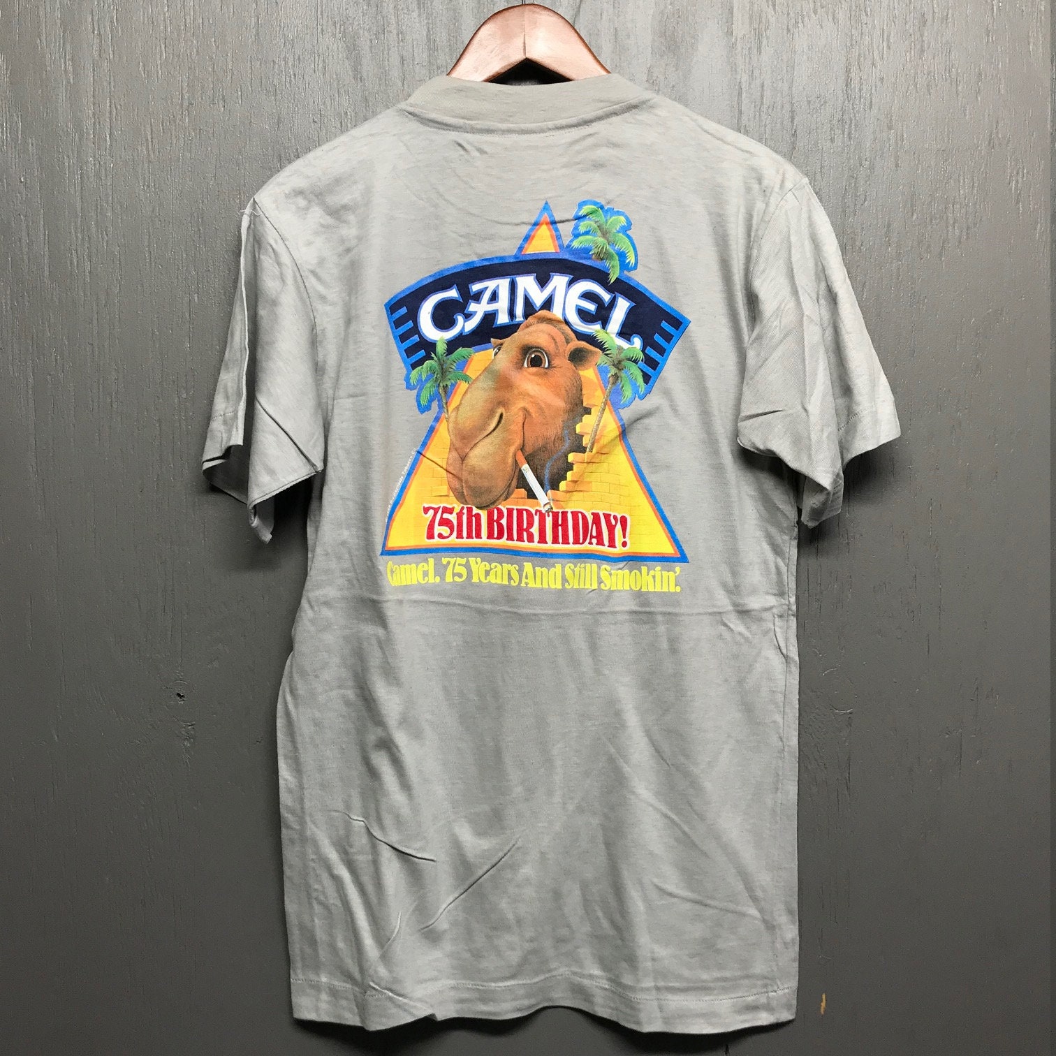 M nos vintage 80s joe Camel cigarette pocket t shirt