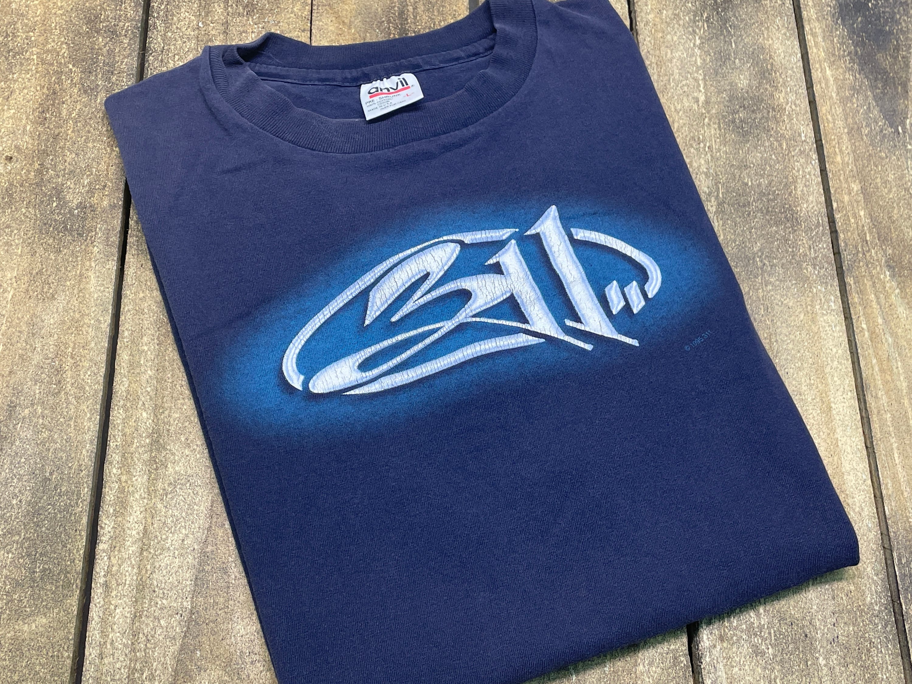L * vintage 90s 1995 311 blue album alien t shirt * vtg tour